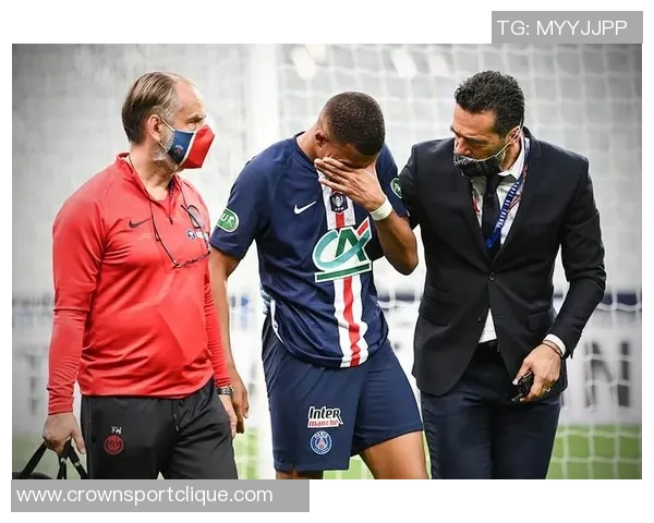 本轮欧冠最佳阵容揭晓姆巴佩领衔赖斯库库维蒂尼亚闪耀全场